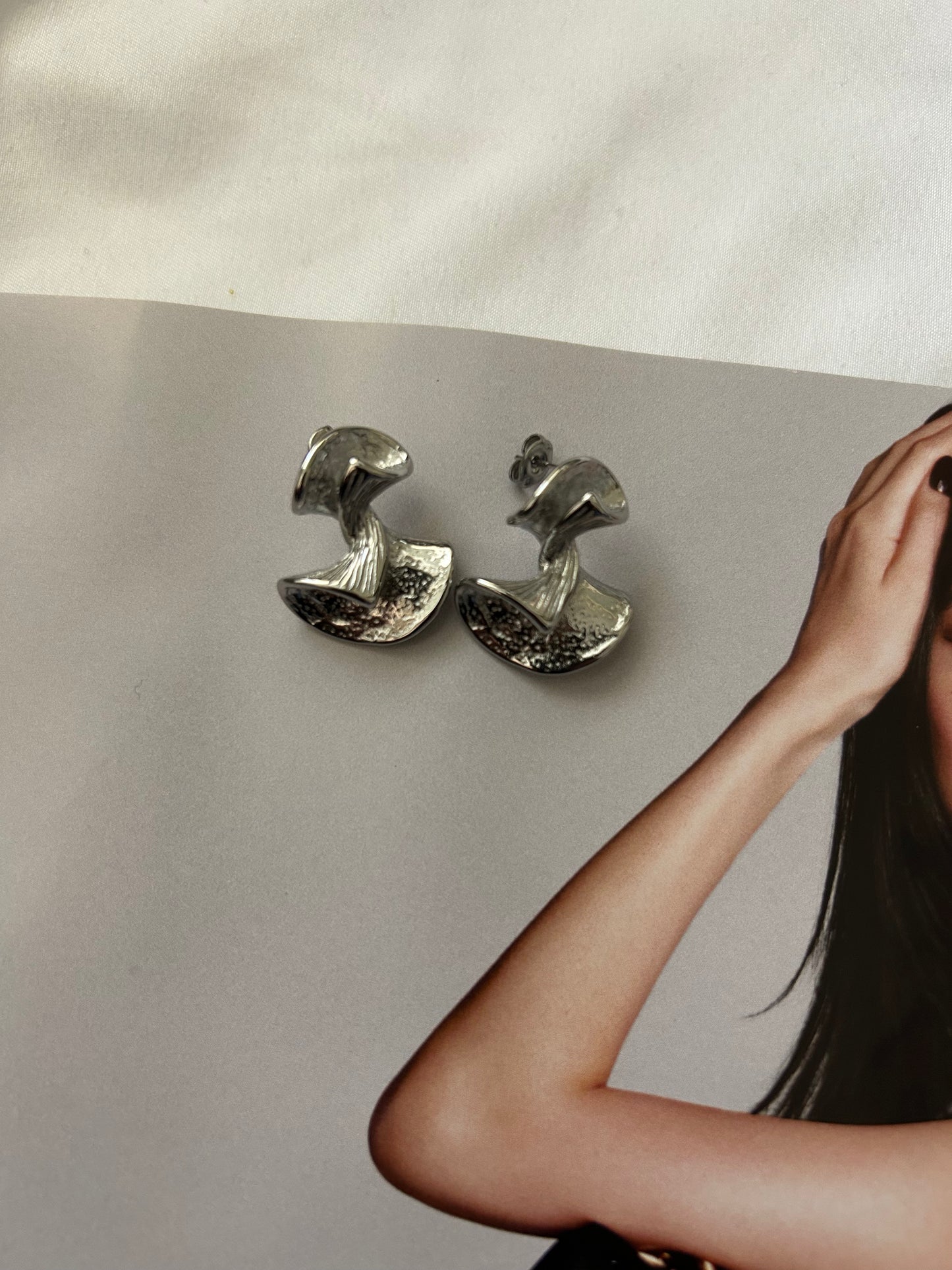 Cardiff earrings