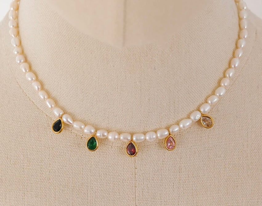 Pearls Lover Choker