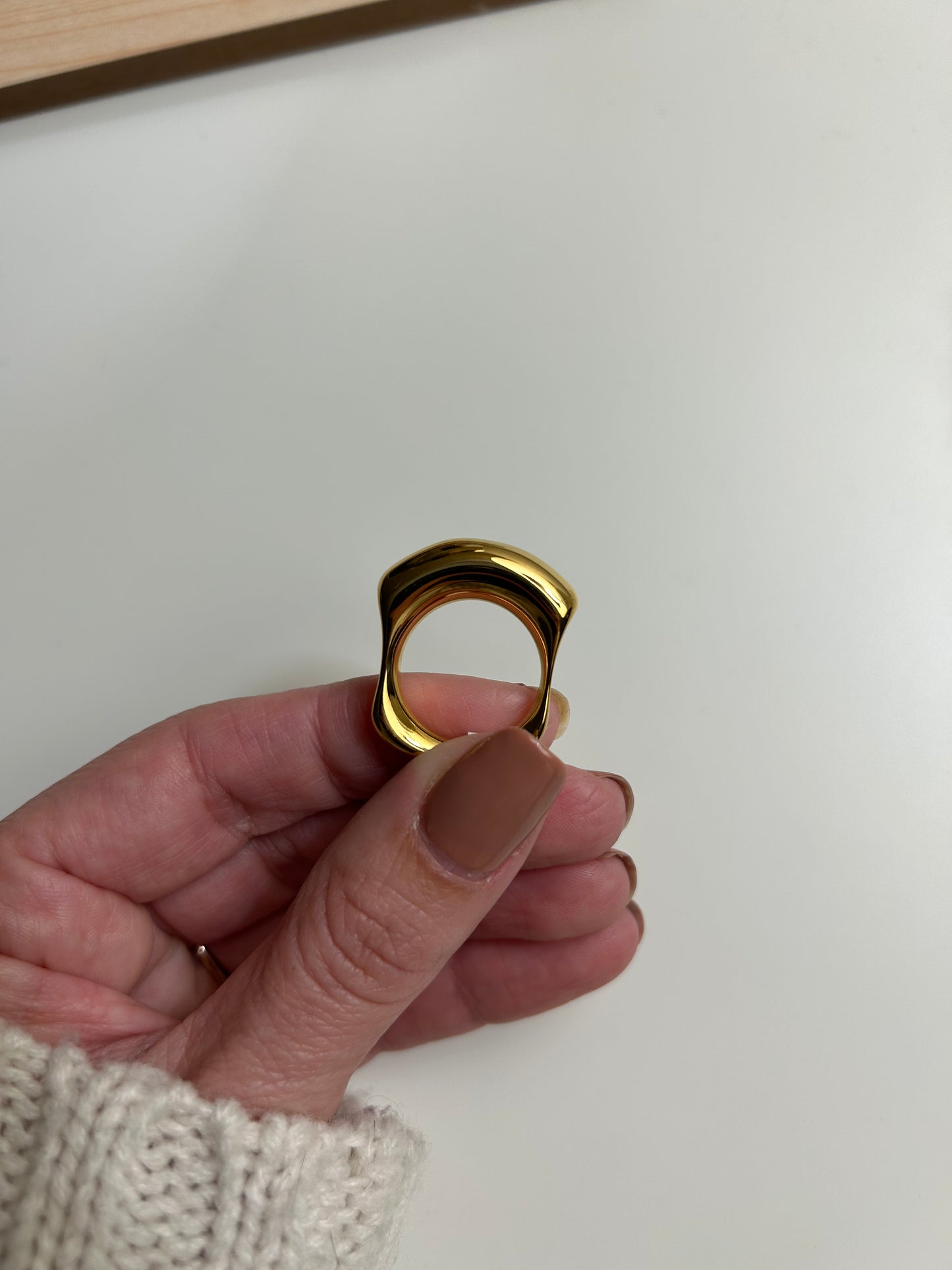 Cali ring